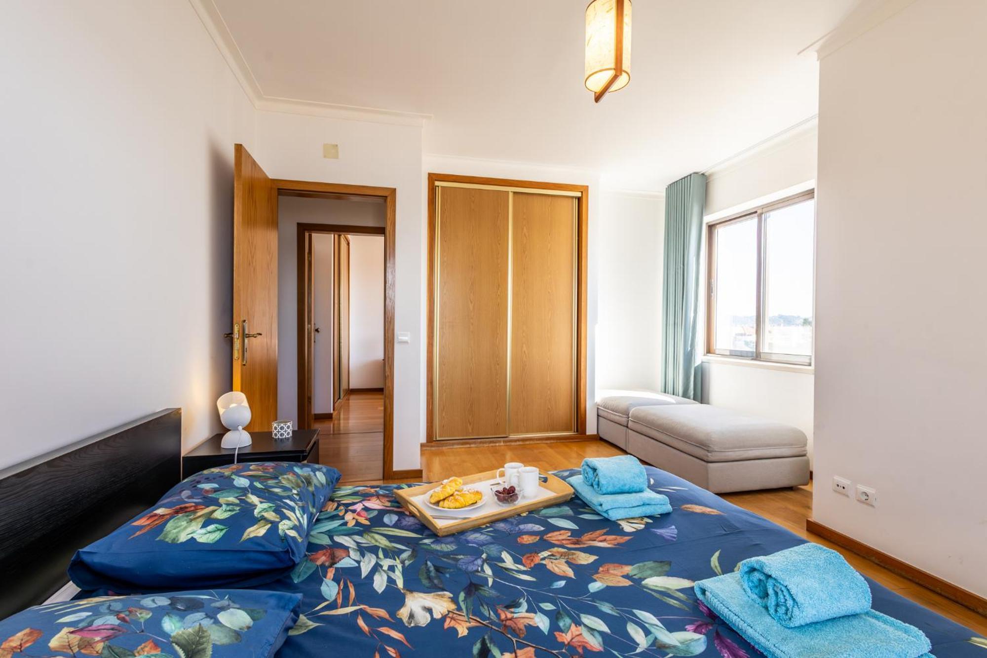 Beachfront 3Bdr Apt On Marginal Boulevard São Martinho do Porto Exterior foto